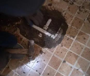 商河卫生间漏水维修公司为您分享下卫生间渗水如何处理及注意事项
